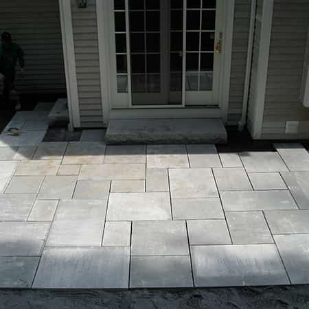 bluestone-patio-installer bluestone-patio-installation