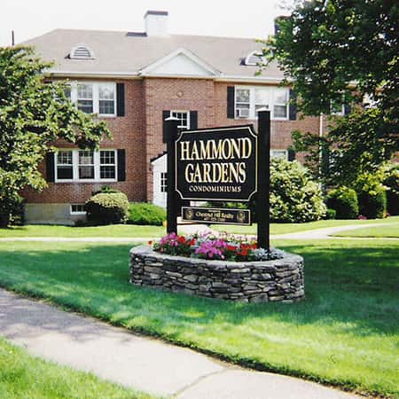 natural-stone-retaining-wall-installer