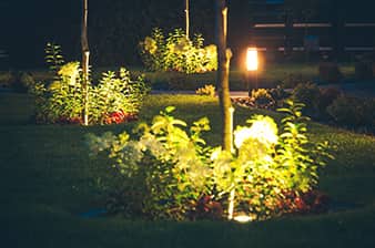 outdoor-landscape-lighting